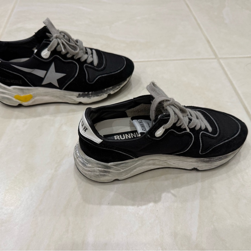 Golden Goose women’s sneakers, excellent condition.  Size 6.5 - Picture 3 of 5